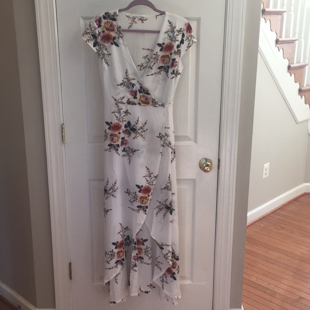Short Sleeve High-Low Hemmed Dress